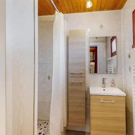 Awesome In St Pierre D'eyraud