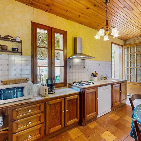 別荘 Awesome In St Pierre D'eyraud *