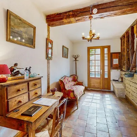 Awesome In St Pierre D'eyraud