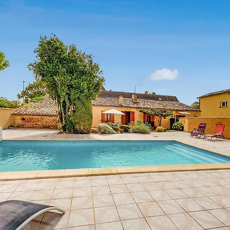 Awesome In St Pierre D'eyraud Saint-Pierre-d'Eyraud