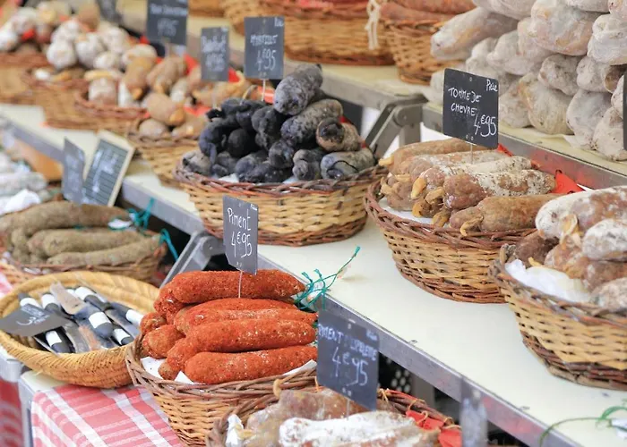 Awesome In St Pierre D'eyraud