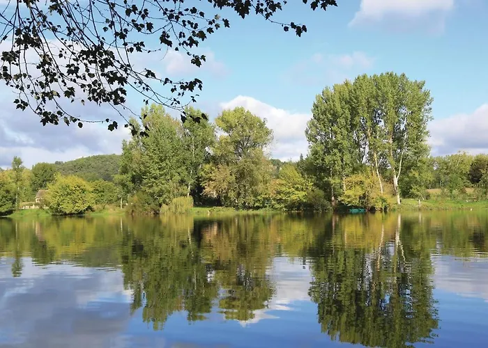 Prázdninový dům Awesome In St Pierre D'eyraud *